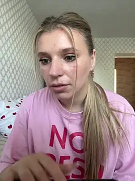 Snapshot of adel_secret chatting on June 10, 2:51 pm adel secret online show from June 10, 2:51 pm