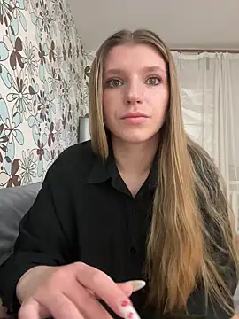 adel secret online show from March 24, 9:48 pm