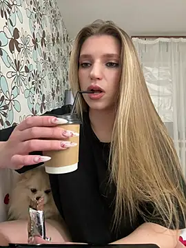 adel secret online show from March 8, 8:45 pm