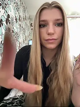 adel secret online show from May 3, 11:37 am