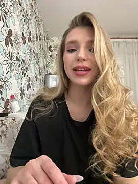 Snapshot of adel_secret chatting on February 14, 8:42 pm adel secret online show from February 14, 8:42 pm