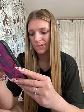 adel secret online show from March 15, 6:48 pm