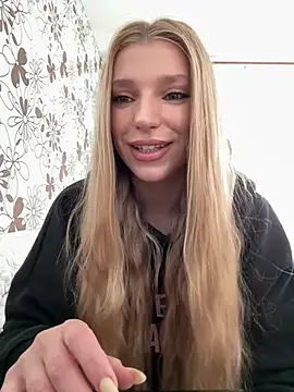adel secret online show from April 26, 12:24 pm