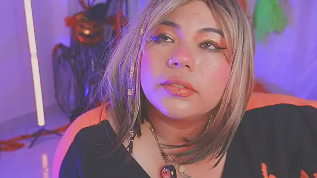 Samanta cutee online show from October 13, 11:01 am