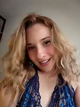 Sophy Bunny online show from December 6, 7:28 pm