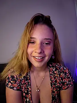 Sophy Bunny online show from February 25, 9:48 pm