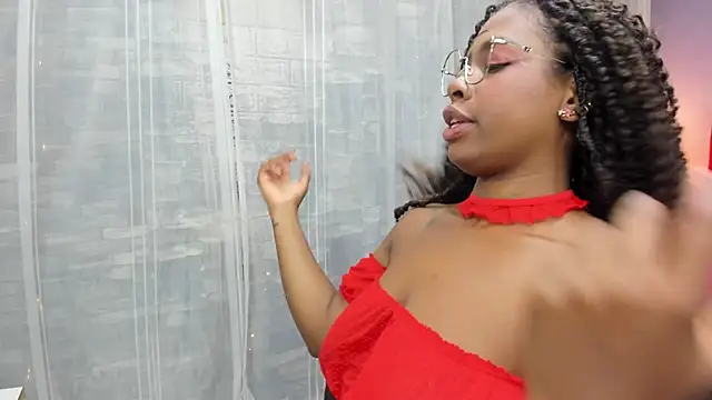 KatieGomez online show from May 22, 7:45 pm