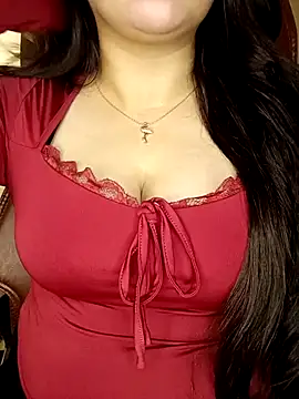 Snapshot of AK---47 chatting on October 28, 1:32 pm AK---47 online show from October 28, 1:32 pm