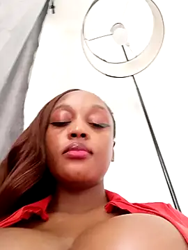 Snapshot of Busty_Bambi chatting on July 25, 12:22 pm Busty Bambi online show from July 25, 12:22 pm