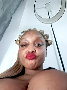 Snapshot of Busty_Bambi chatting on August 1, 9:24 pm Busty Bambi online show from August 1, 9:24 pm
