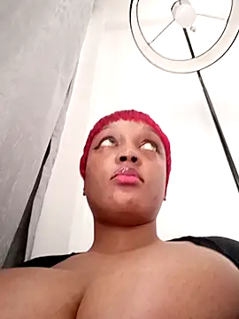 Busty Bambi online show from April 18, 8:16 am