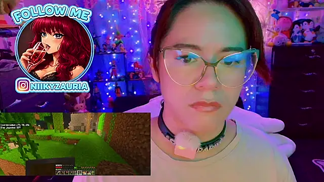 Snapshot of _niiky chatting on June 18, 7:30 pm niiky online show from June 18, 7:30 pm