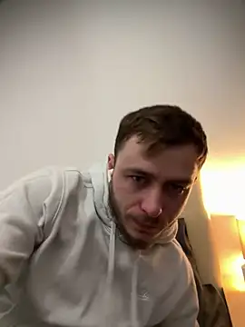 Julian128 online show from March 3, 10:10 pm