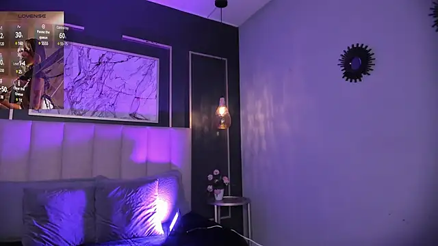 Snapshot of Violetta_Nur chatting on March 13, 7:42 am Violetta Nur online show from March 13, 7:42 am