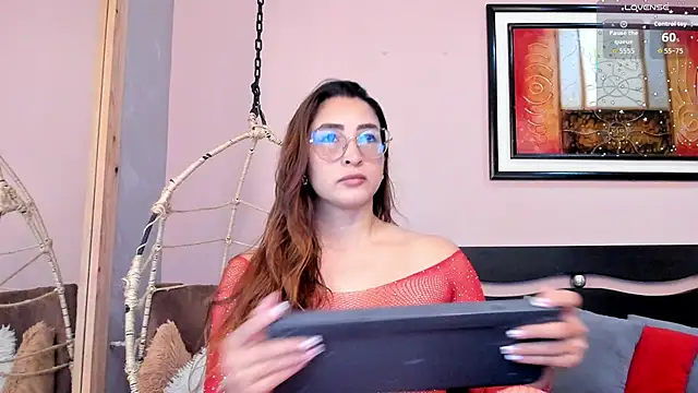  LaraMom  online show from November 13, 7:40 pm