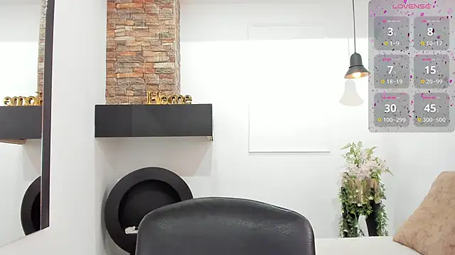  LaraMom  online show from November 5, 5:49 pm