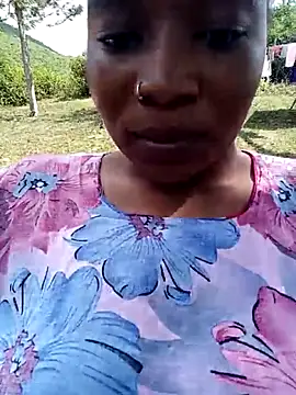 queen boobilicious  online show from December 20, 7:55 am