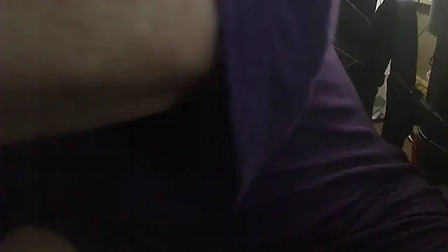 Ireallysquirt online show from March 28, 4:02 am