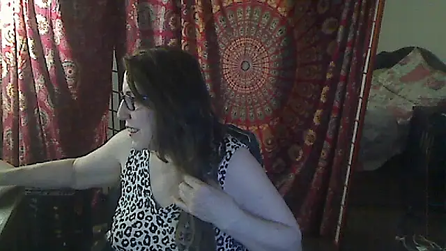 Snapshot of Ireallysquirt chatting on March 2, 1:50 am Ireallysquirt online show from March 2, 1:50 am