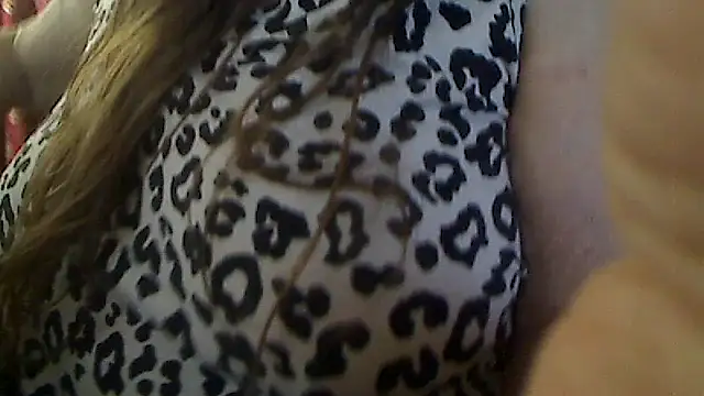 Snapshot of Ireallysquirt chatting on March 2, 5:08 am Ireallysquirt online show from March 2, 5:08 am