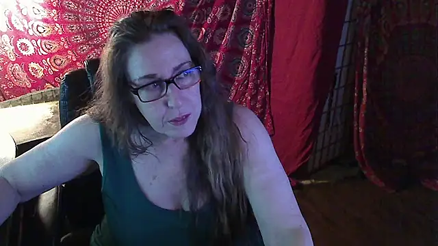 Snapshot of Ireallysquirt chatting on March 16, 6:20 am Ireallysquirt online show from March 16, 6:20 am