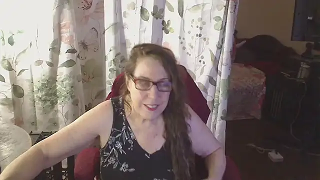 Snapshot of Ireallysquirt chatting on July 16, 1:57 am Ireallysquirt online show from July 16, 1:57 am