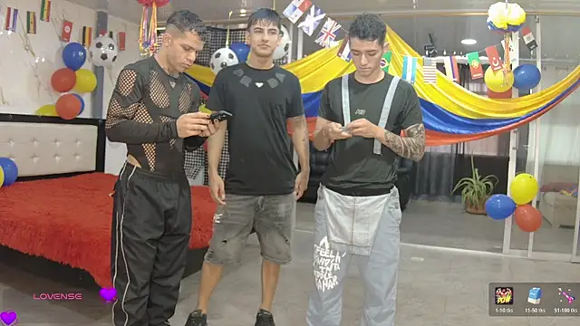 Snapshot of Boysgang_sex chatting on June 23, 11:19 am Boysgang sex online show from June 23, 11:19 am