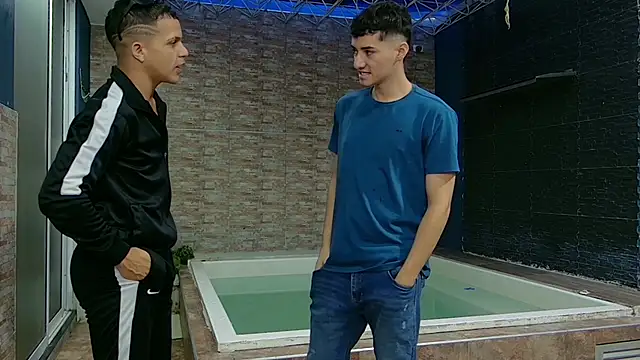 Snapshot of Boysgang_sex chatting on March 22, 11:21 am Boysgang sex online show from March 22, 11:21 am
