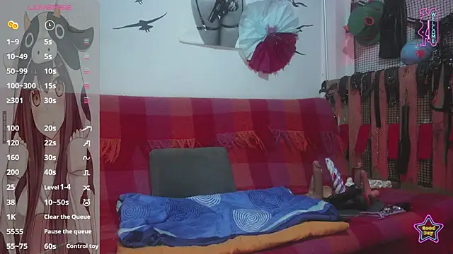  Hanna white  online show from February 10, 12:48 pm