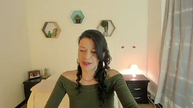 Snapshot of Paloma_victory chatting on February 23, 7:47 pm Paloma victory online show from February 23, 7:47 pm