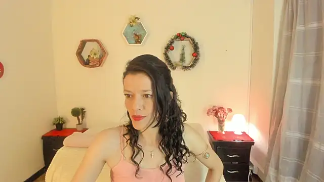 Snapshot of Paloma_victory chatting on December 18, 9:07 pm Paloma victory online show from December 18, 9:07 pm