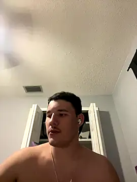 Snapshot of Shaded24 chatting on November 5, 4:48 am Shaded24 online show from November 5, 4:48 am