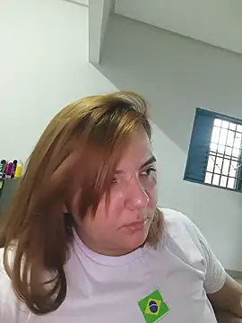Snapshot of Bruninha_Hot10 chatting on July 1, 9:04 pm Bruninha Hot10 online show from July 1, 9:04 pm