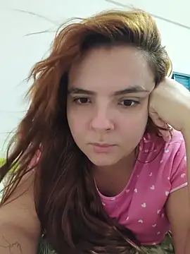 Snapshot of Bruninha_Hot10 chatting on June 11, 1:08 pm Bruninha Hot10 online show from June 11, 1:08 pm