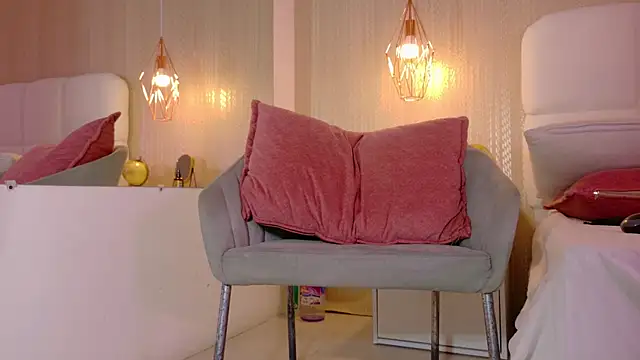 Miaa Starr online show from February 28, 8:08 pm