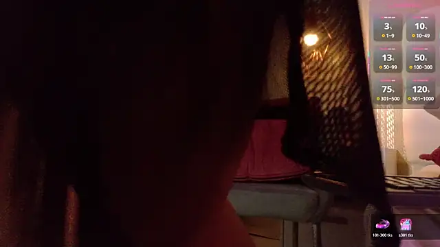 Miaa Starr online show from April 8, 8:10 pm