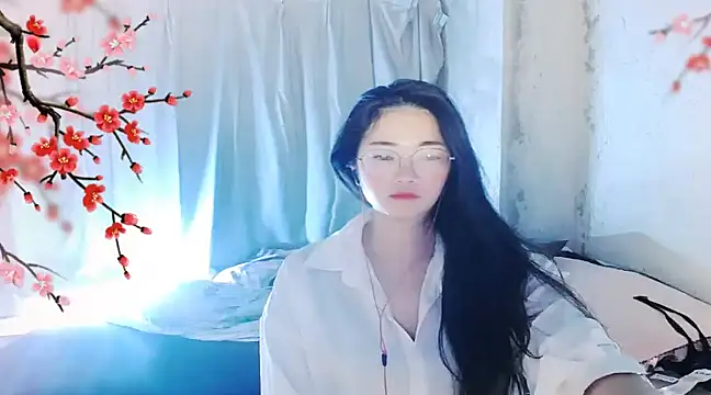 Snapshot of Floor_oo chatting on December 7, 7:27 pm Floor oo online show from December 7, 7:27 pm