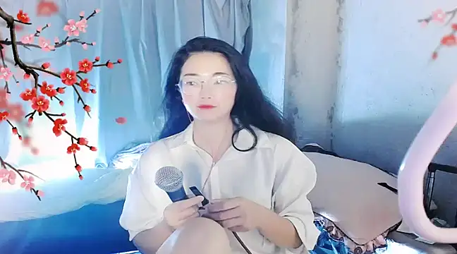 Snapshot of Floor_oo chatting on December 5, 11:01 pm Floor oo online show from December 5, 11:01 pm