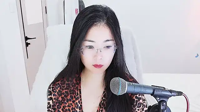 Floor oo online show from May 14, 4:37 pm