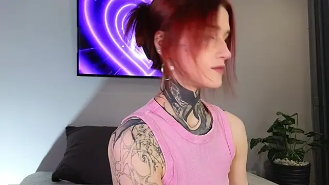 SophieInkk online show from October 29, 4:22 am