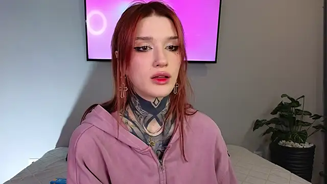 SophieInkk online show from November 7, 6:23 pm