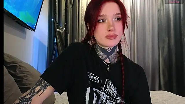 SophieInkk online show from February 27, 5:07 am