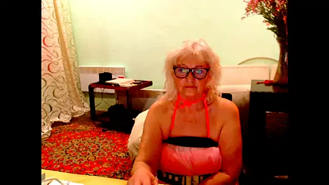 Snapshot of Natali7634 chatting on June 6, 7:19 pm Natali7634 online show from June 6, 7:19 pm