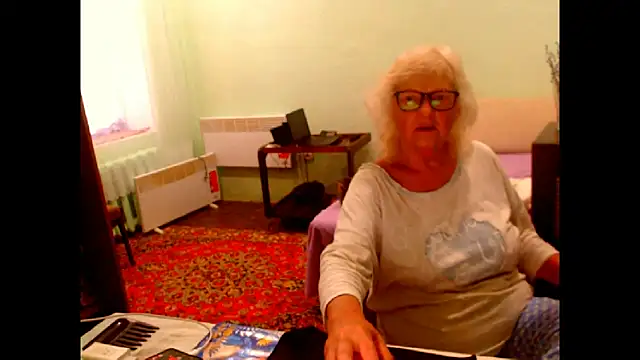 Snapshot of Natali7634 chatting on July 2, 3:18 am Natali7634 online show from July 2, 3:18 am