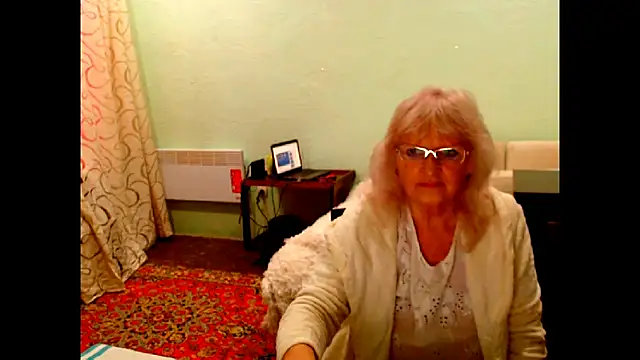 Natali7634 online show from November 5, 5:10 am