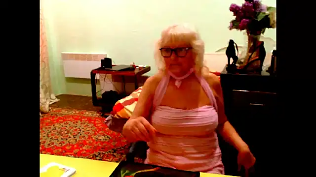 Natali7634 online show from May 14, 5:37 am