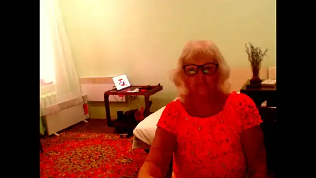 Snapshot of Natali7634 chatting on July 4, 10:21 am Natali7634 online show from July 4, 10:21 am