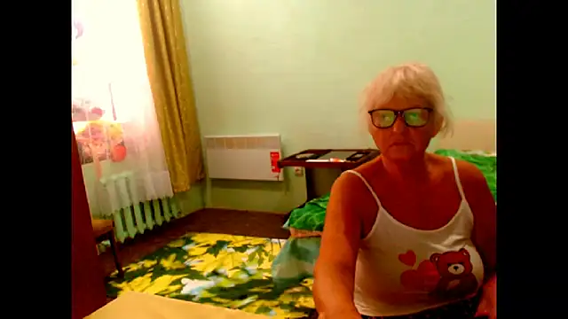 Snapshot of Natali7634 chatting on July 19, 8:34 am Natali7634 online show from July 19, 8:34 am