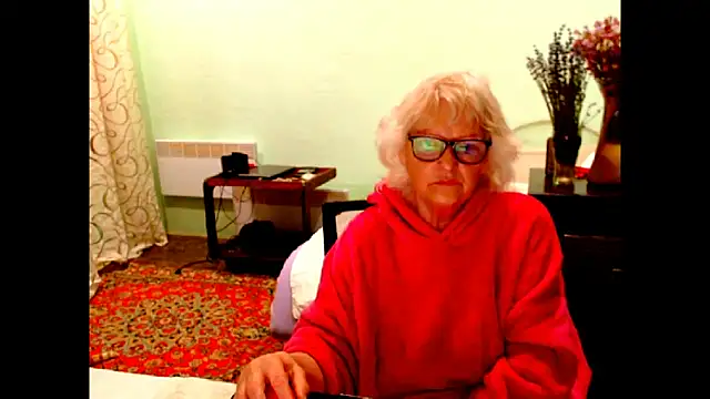 Snapshot of Natali7634 chatting on June 15, 2:45 am Natali7634 online show from June 15, 2:45 am