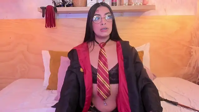 Majooo11 online show from October 31, 5:42 pm